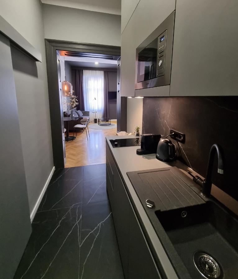 Mint Boutique Studio Apartments 3 ザグレブ エクステリア 写真