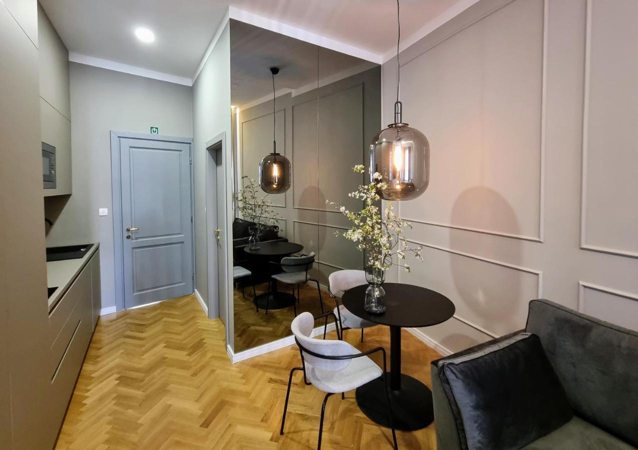 Mint Boutique Studio Apartments 3 ザグレブ エクステリア 写真